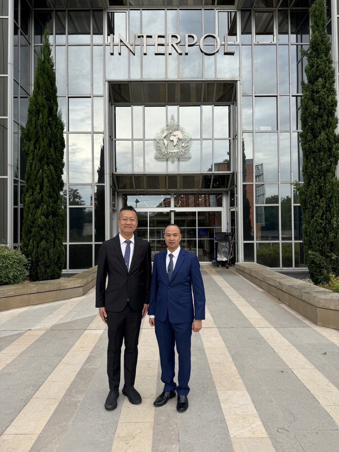 พล.ต.ท.ไตรรงค์ ผิวพรรณ ผบช.สพฐ.ตร. และ พล.ต.ต.วาที อัศวุตมางกุร ผบก.พฐก. พร้อมคณะเข้าร่วมการประชุม "33rd INTERPOL DVI Conference"